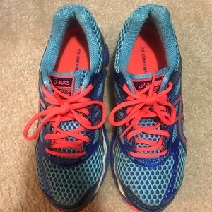 ASICS Gel Cumulus 15 Size 6